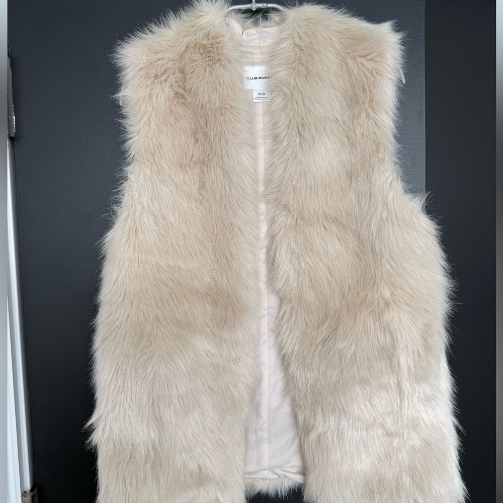 CLUB MONACO Faux Fur Blush Vest, XS